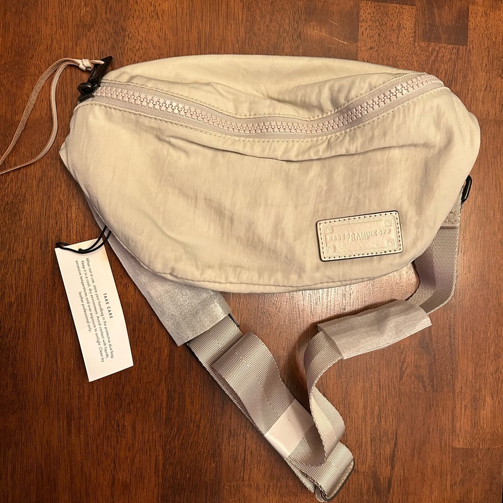 Rebecca Minkoff Bone White Nylon Belt Bag NWT - Picture 2 of 4